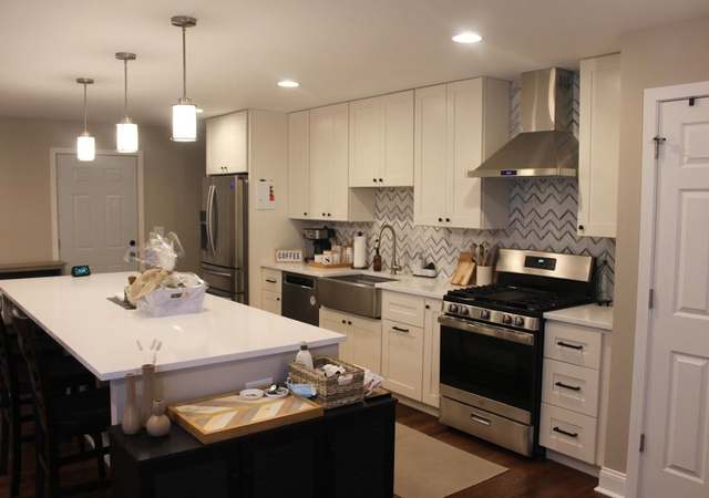 902 Arthur Dr 2